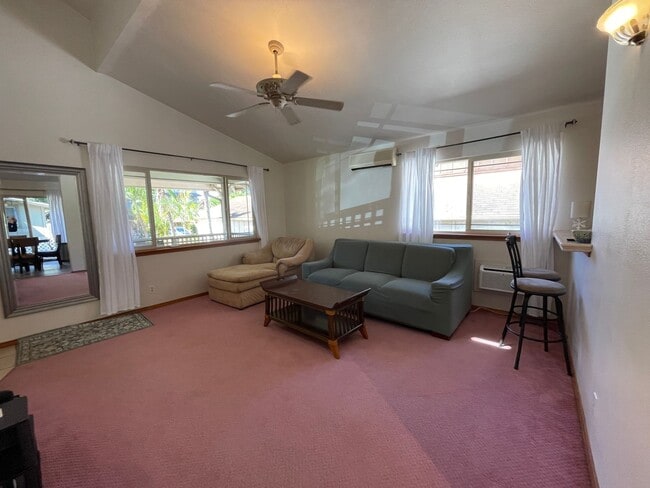 23 Haku Hale Pl in Lahaina, HI - Building Photo - Building Photo