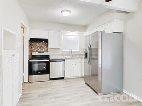 1142 Shady Glen Circle Richardson TX in Richardson, TX - Building Photo - Building Photo