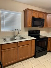 6345 Reynolds Dr in Las Cruces, NM - Building Photo - Building Photo