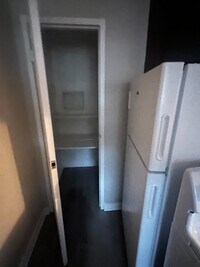 Wyandotte Apartments photo'