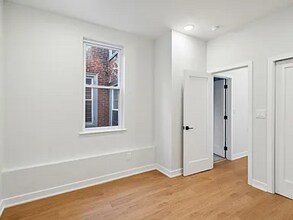 4147 W Girard Ave, Unit 2 in Philadelphia, PA - Building Photo - Building Photo