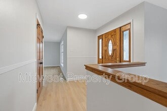 3325 Hermoso Dr in Florissant, MO - Building Photo - Building Photo