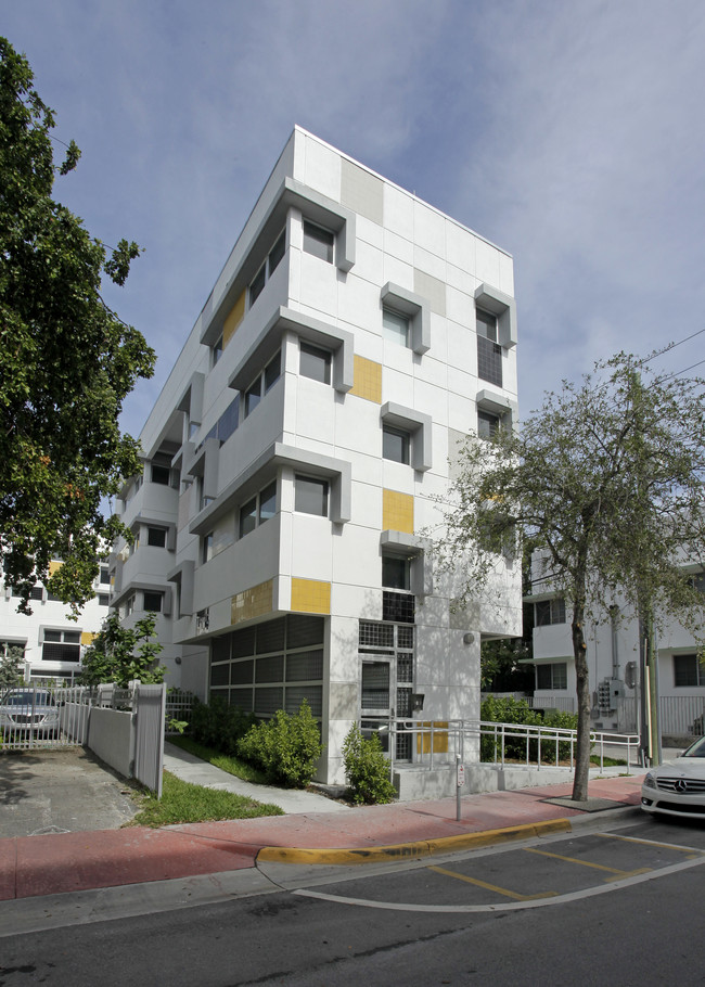 Steven Chaykin Apartments in Miami Beach, FL - Building Photo - Building Photo