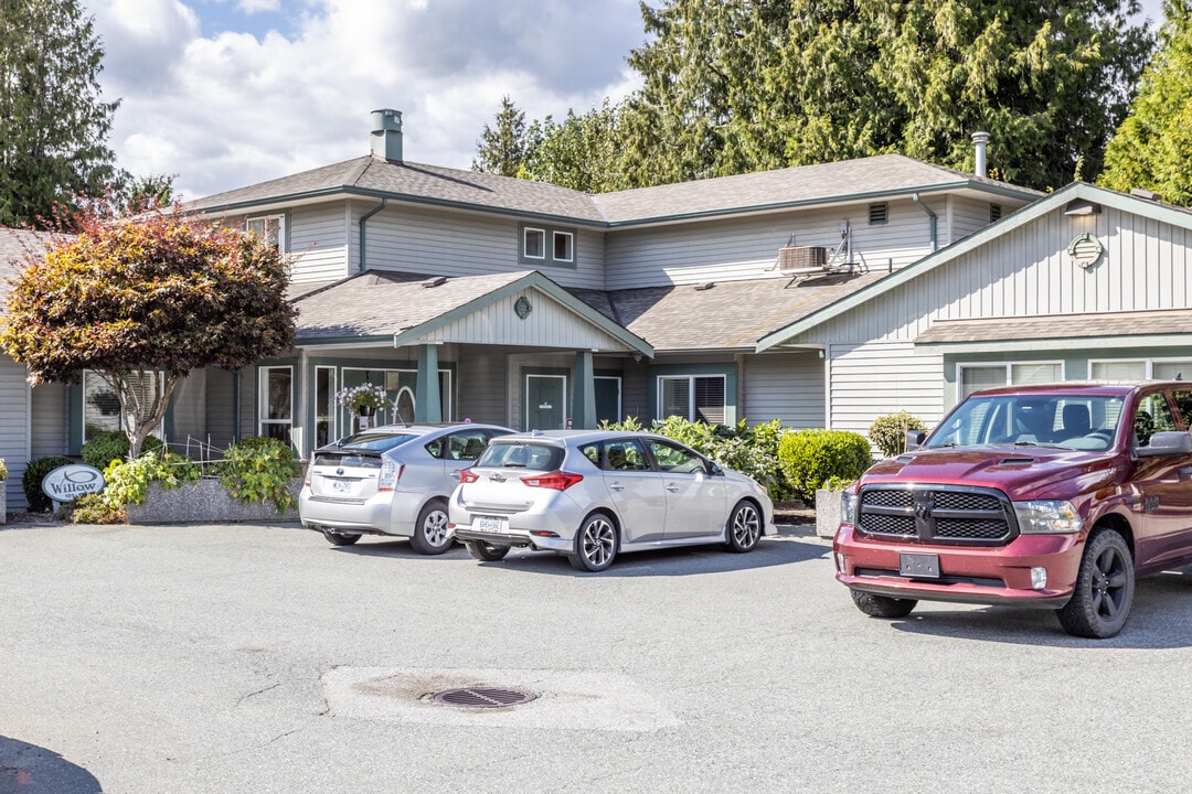 Willow Manor in Chilliwack, BC - Building Photo