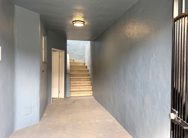 2644 Alemany Blvd in San Francisco, CA - Building Photo - Building Photo