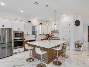 889 Hazy Hills Loop in Dripping Springs, TX - Building Photo - Building Photo