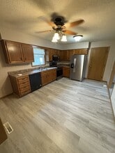 402 Rolling Green Dr in Mount Zion, IL - Building Photo - Building Photo