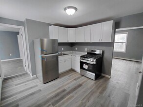 80 Prospect St in Kingston, NY - Building Photo - Building Photo