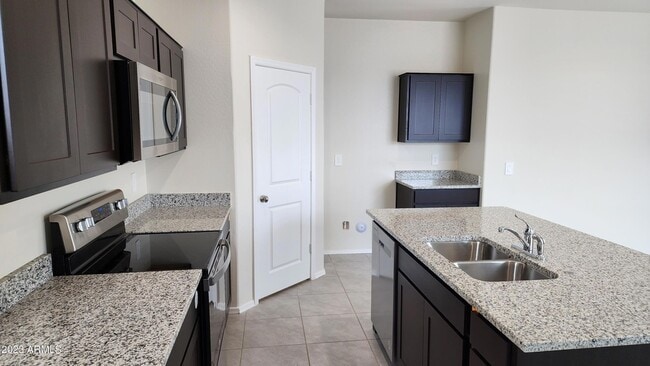 18045 N Conquistador Dr, Unit -2 in Maricopa, AZ - Building Photo - Building Photo
