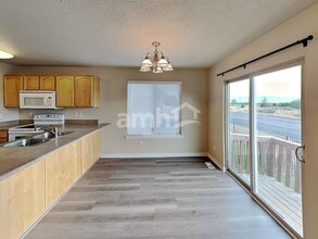 10567 Sugarloaf Dr in Cedar Hills, UT - Building Photo - Building Photo