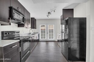 3034 N 35th St in Phoenix, AZ - Building Photo