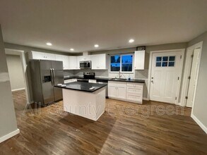 1128 196th St E in Spanaway, WA - Building Photo - Building Photo