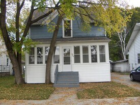 826 W Elsie St in Appleton, WI - Building Photo