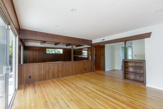 9911 Gierson Ave in Los Angeles, CA - Building Photo - Building Photo