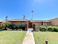 48470 Center Ct in Palm Desert, CA - Foto de edificio - Building Photo