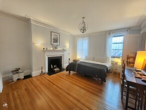 429 Marlborough St, Unit 3B in Boston, MA - Building Photo - Building Photo