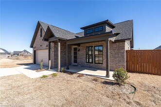 7627 Woodbine Ln in Fort Smith, AR - Building Photo - Building Photo