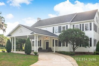 5240 Alleman Dr in Belle Isle, FL - Building Photo - Building Photo