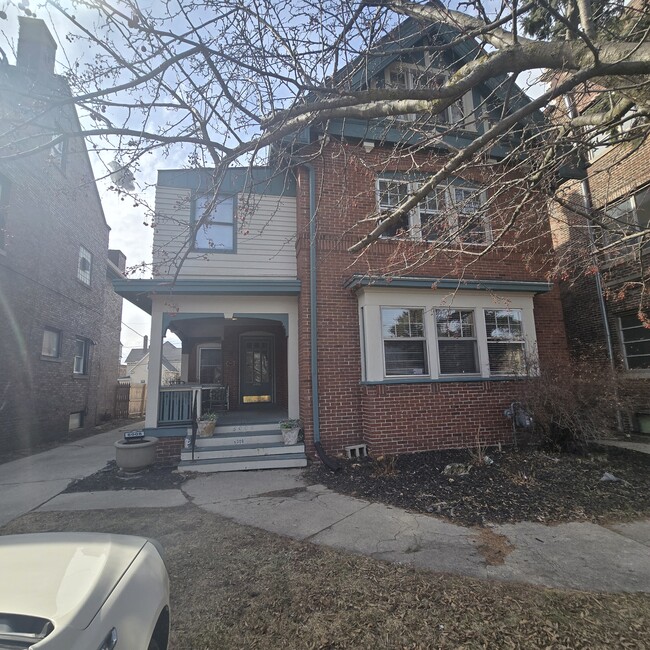 6008 8th Ave, Unit #1