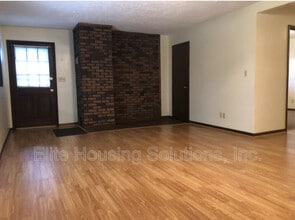 108 E Buck Ave in Rural Retreat, VA - Building Photo - Building Photo