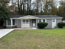 2524 Penny Dr in Fayetteville, NC - Building Photo