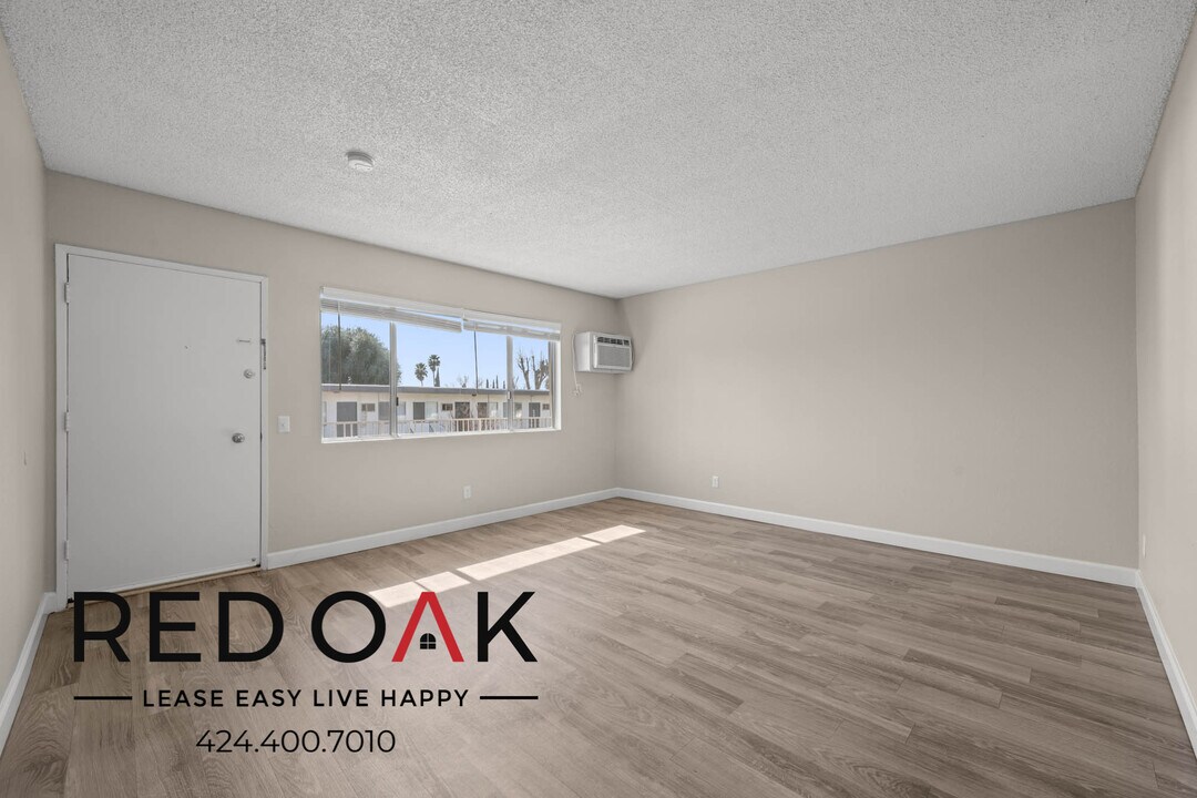 13325 Heacock St in Moreno Valley, CA - Building Photo
