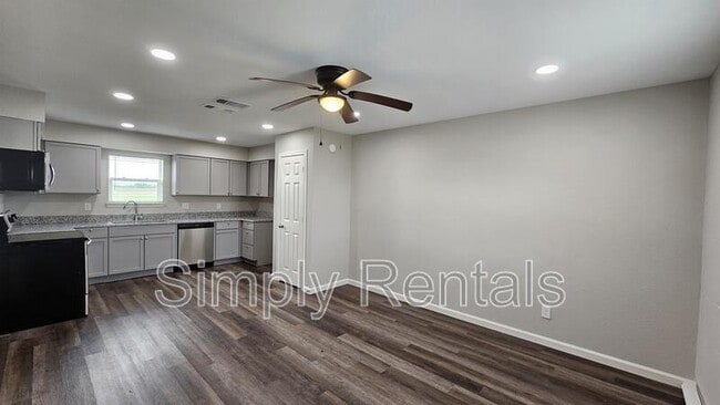 W. I-30 in Cumby, TX - Building Photo - Building Photo