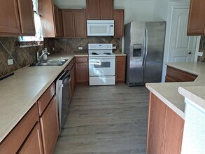 6609 Garden Rose Path in Austin, TX - Building Photo - Building Photo
