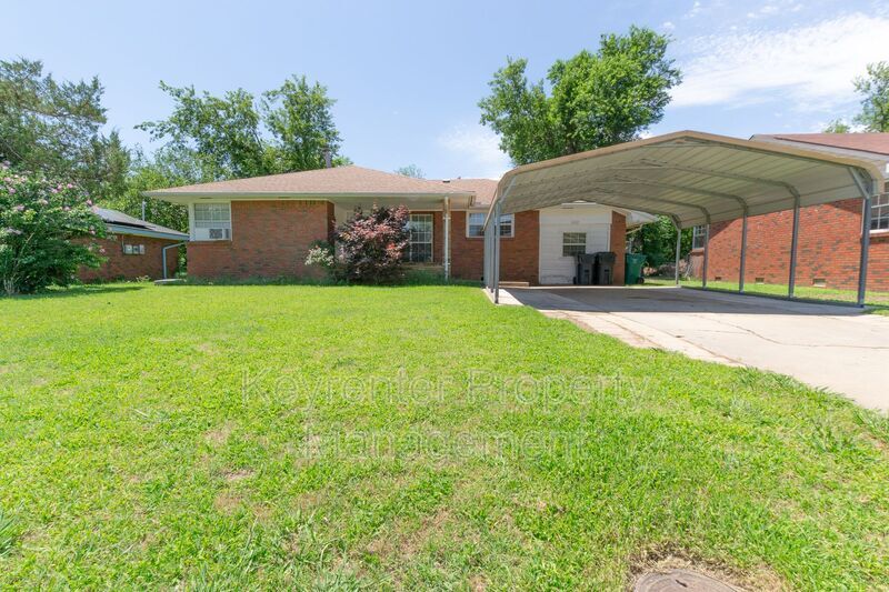 1632 NE 46th St in Oklahoma City, OK - Building Photo