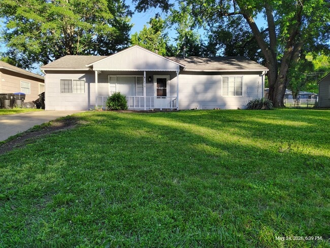 property at 3570 SW Kerry Ave