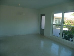 1260 SE 3rd Ct in Deerfield Beach, FL - Building Photo - Building Photo