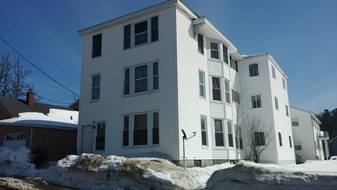 53 Oak St Apartments