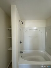 42 Jefferson Ave in New London, CT - Building Photo - Building Photo
