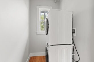 426 Bowdoin St, Unit 2 in Boston, MA - Building Photo - Building Photo