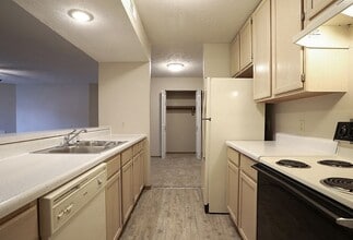 BayOak in Normal, IL - Building Photo - Building Photo