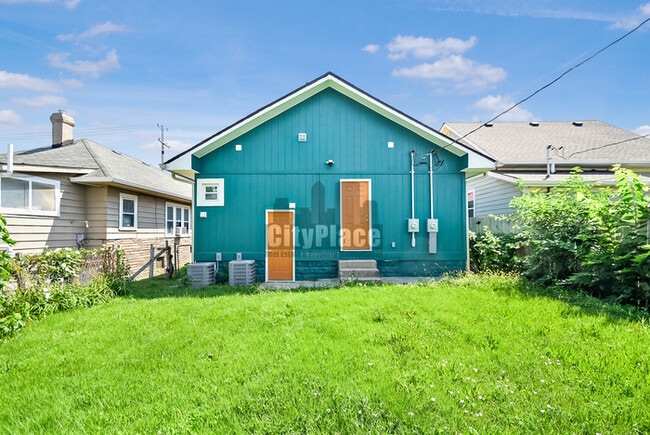 1644 Dr Andrew J Brown Ave in Indianapolis, IN - Building Photo - Building Photo