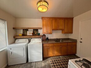 976 Haven Ave in Redwood City, CA - Building Photo - Building Photo