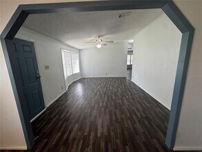 1827 Leesburg Blvd in Fruitland Park, FL - Building Photo - Building Photo