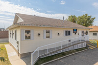 Lakeside Village in Sherwood Park, AB - Building Photo - Building Photo