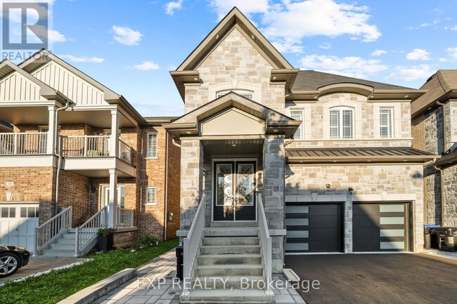 35 Tyndall Dr in Bradford West Gwillimbury, ON - Building Photo - Building Photo