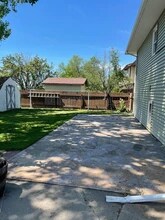 1117 Expansion Dr, Unit 3 in Hazen, ND - Foto de edificio - Building Photo