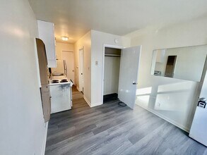 1003 Basilone Dr in New Castle, PA - Building Photo - Building Photo