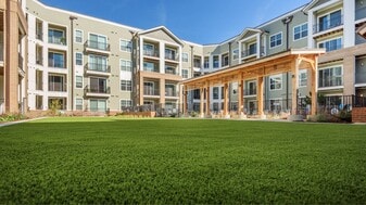 The Cardinal Apartments in Columbia, SC - Building Photo