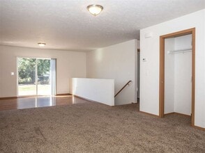 4301 N Blake Rd in Spokane, WA - Foto de edificio - Building Photo