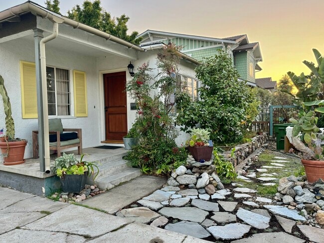 property at 3243 Mountain View Ave