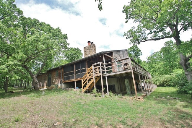 property at 5125 SE 10th St