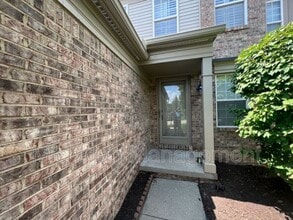 4174 Hunters Cir E in Canton, MI - Building Photo - Building Photo