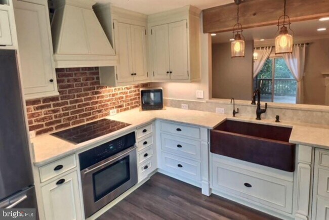 1759 Redgate Farms Ct in Rockville, MD - Building Photo - Building Photo