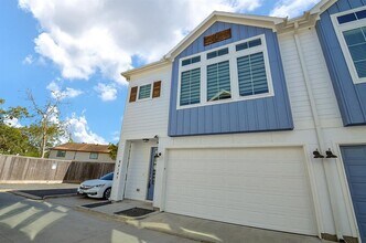 9414 Kerrwood Ln in Houston, TX - Building Photo - Building Photo