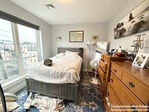 40 B St, Unit 410 in Boston, MA - Building Photo - Building Photo
